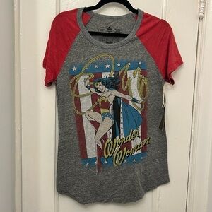 Wonder Women Shirt NWT Trunk LTD